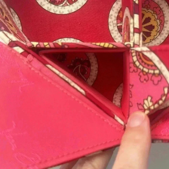 Vera Bradley Heart Shaped Jewelry Box Love Hearts - Picture 5 of 8